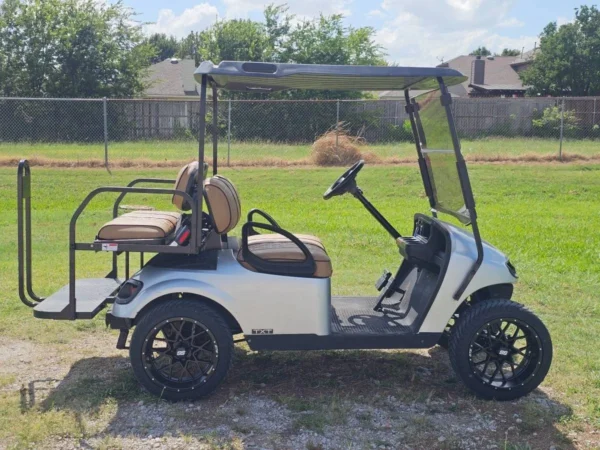 2019 E-Z-GO TXT Gas Golf Cart - Image 7